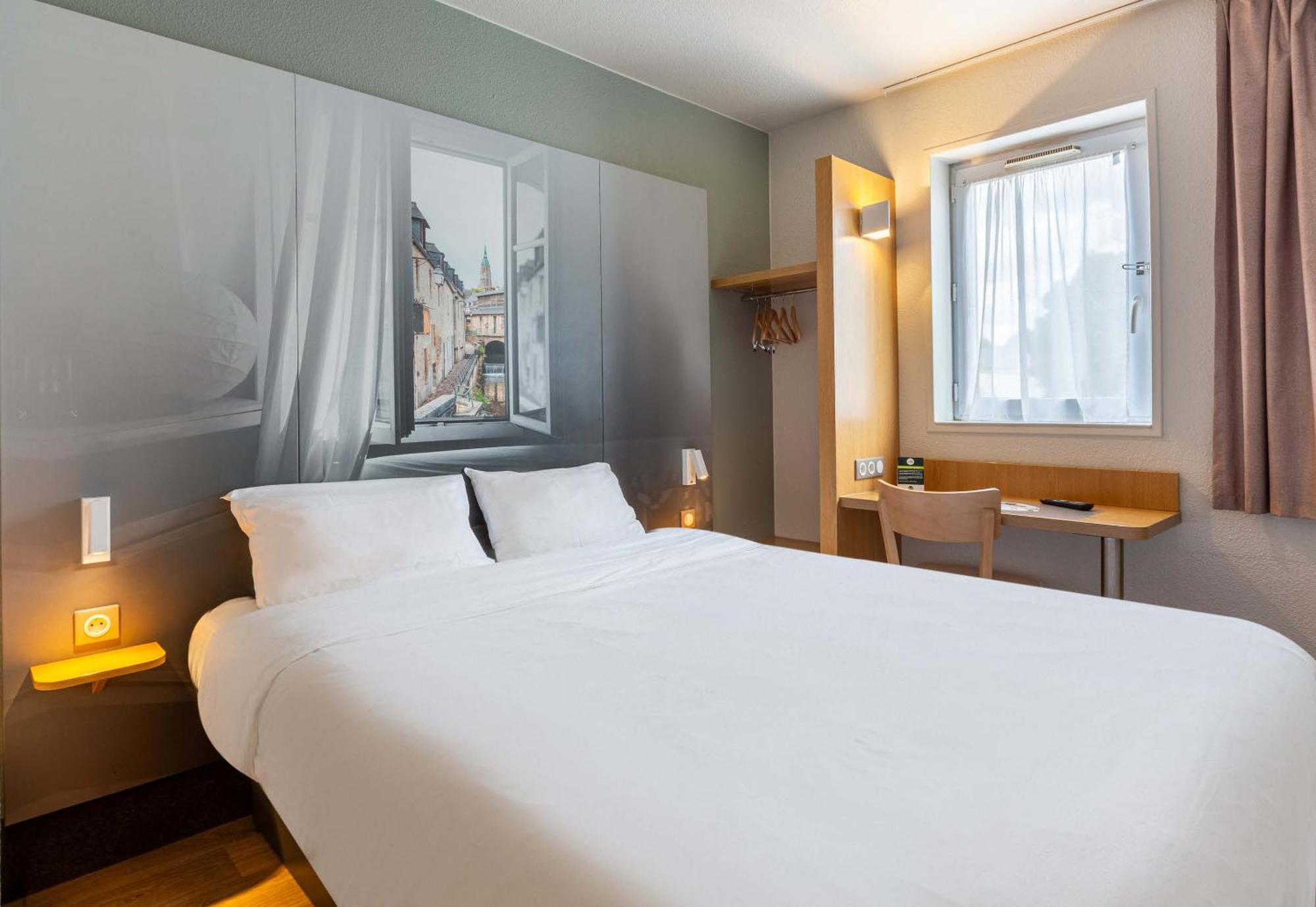 B&B Hotel Chartres Le Coudray Экстерьер фото