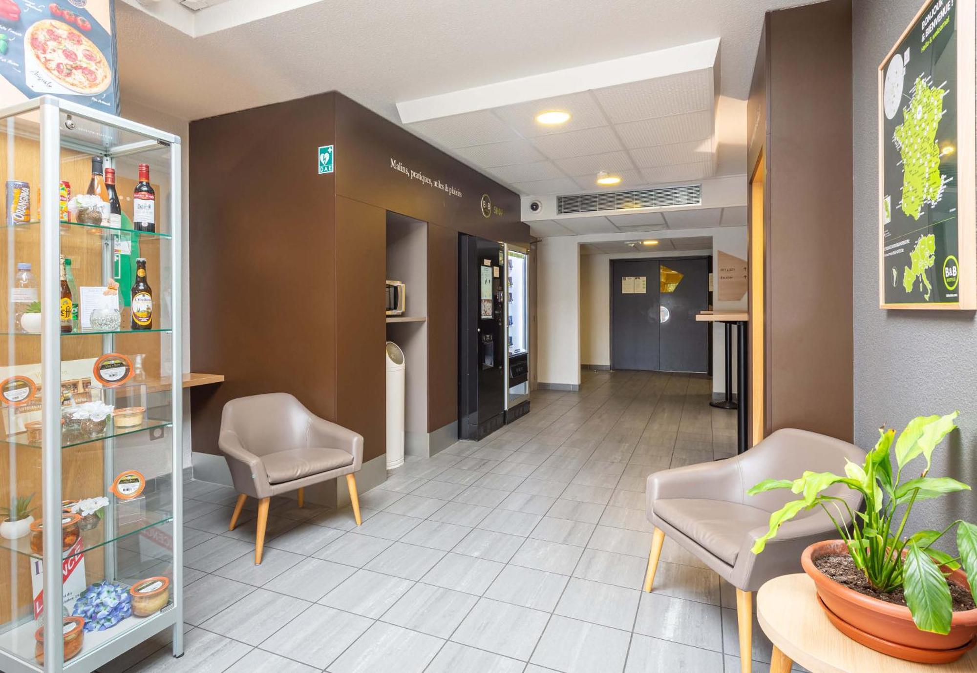 B&B Hotel Chartres Le Coudray Экстерьер фото