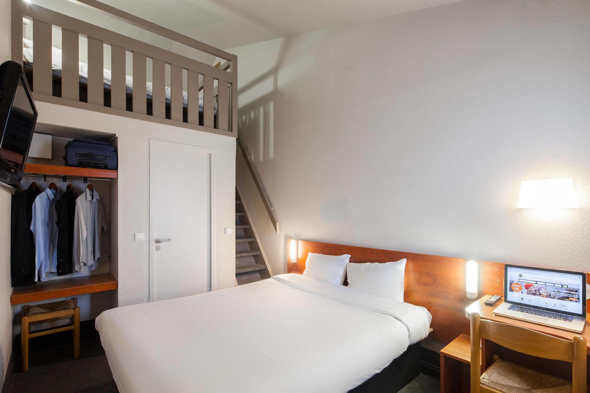 B&B Hotel Chartres Le Coudray Экстерьер фото